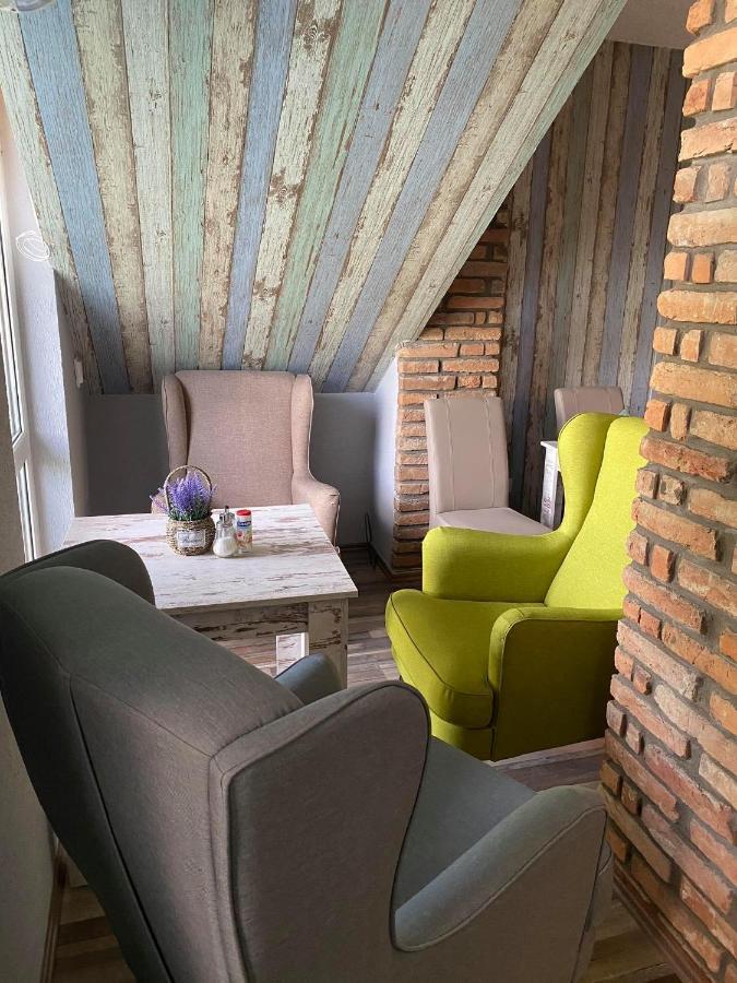 Bed and Breakfast Naphaz Panzio Тисафюред Экстерьер фото