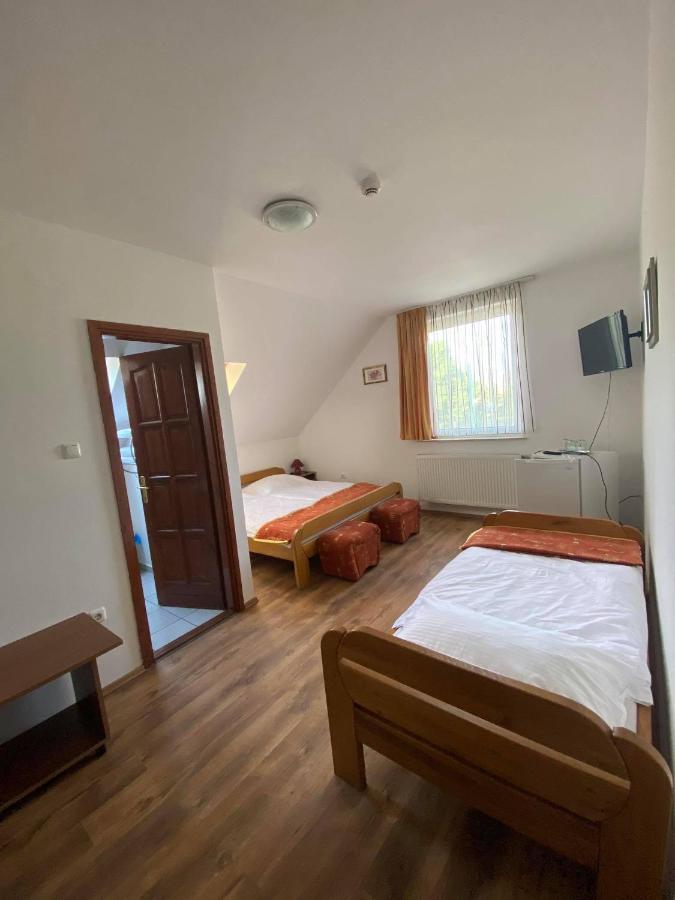 Bed and Breakfast Naphaz Panzio Тисафюред Экстерьер фото