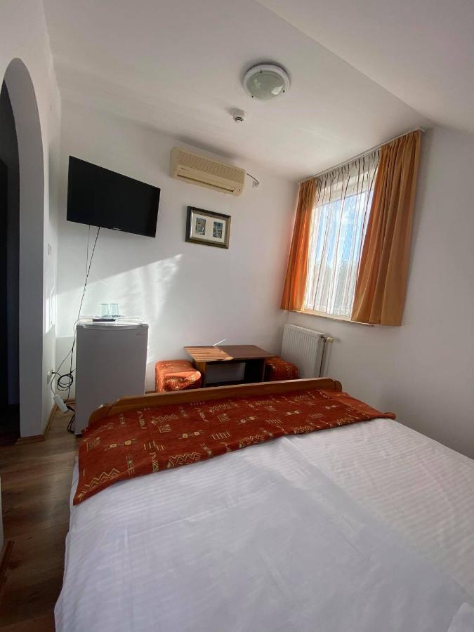 Bed and Breakfast Naphaz Panzio Тисафюред Экстерьер фото